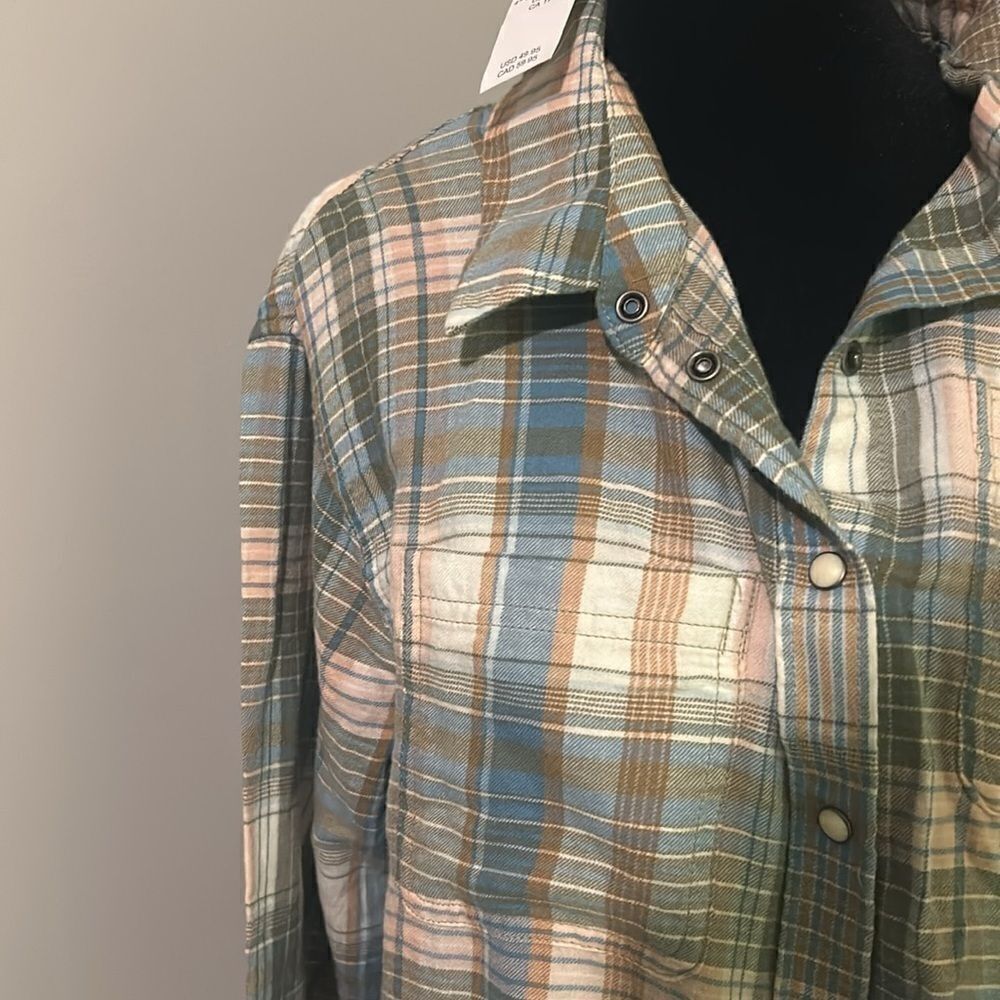 NWT American Eagle button down XS - Picture 4 of 8